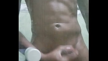 Mucilon Pretinho Batendo Uma Depois De Um M_s Sem Foder