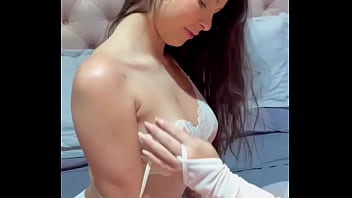 Dani Motta Deixou A Safadinha Natasha Naturista Socar Sua Buceta