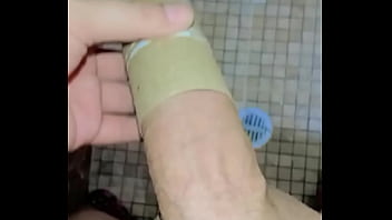 Mi Grueso Pene En El Baño
