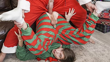 Stepson Getting A Early Present From His Daddy - Soncreep