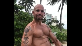 Beach Body Pornstar Maxxx Loadz