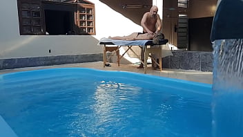 Massage In The Pool. The Therapist Couldn_t Hold Back And Made Her Cum In His Mouth.