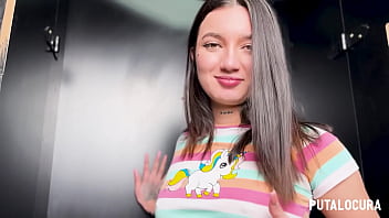 Putalocura - La Teen Cachonda Sara Villegas Es Una Viciosa Del Semen En Este Gloryhole