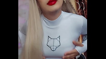 Rica Blanca Transexual Jalando Polla