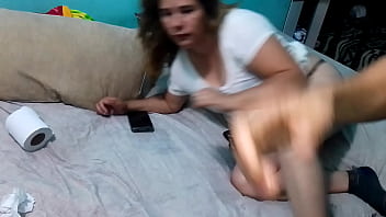 Le Pongo Poca Saliva Y Le Hago Doler