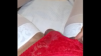 Rico Usar Ropa De Mujer