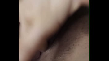 Kiki La Salope Branle, Sa Chatte Dégoulinante