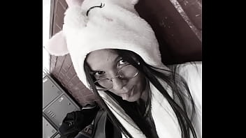 Novinha Sentada Na Pica E Chorando