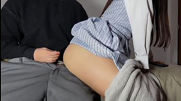 Colegiala 18 Caliente Con Tetas Grandes Teniendo Sexo A Escondidas Casi Nos Pillan