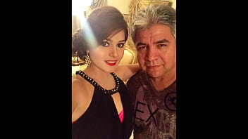 Mario Me Levanta Las Piernas Y Me La Mete Por El Culo