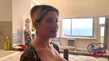 Rose Daniel Fait Sa Première Baise Avec Hiro