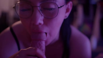 Lecherous Milf Pegging Her Paramour' And Gets Cumshot.