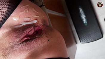 Closeup - Milf Pussy Fucked And Covered With Cum