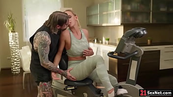 Busty Girlfriend Rimmed Then Ass Fucked By Bf After Workout