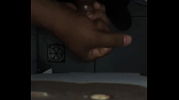 Punhetinha Gostosa No Trabalho 4