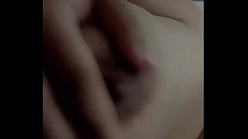 Putinha Louca Para Ter Os Peitinhos Chupados