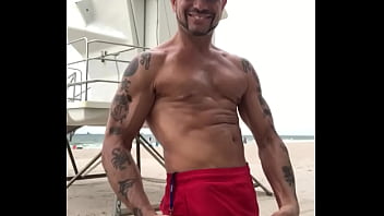 Flexing At Beach - tan, tattoo, fit, muscles, italian, ripped, flexing, abs - Video 327912