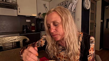 Self Fisted To Orgasm At Lunchtime