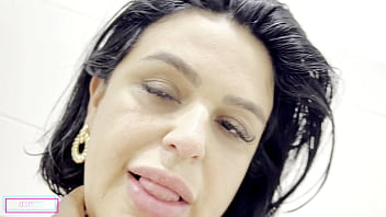 Minha Vizinha Putona Quase Morreu Tentado Dar O C_