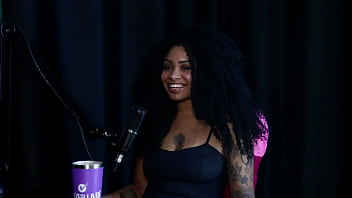 Entrou Na Putaria Após Ficar Desempregada, Foi Fodida Por Uma Ator, Gosta De Transar Na Rua, Não Consegue Gozar Com Homem E Pra Dar O Cu... - Sara Ventur (sheer/red)