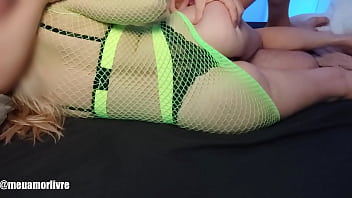 O Clima Esquentou Depois Que A Esposa Deu Para O Amigo Do Marido