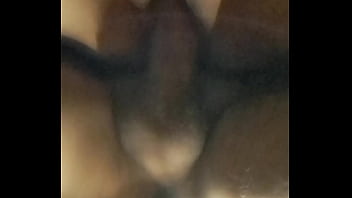 Me Cojo A Mi Amiga Sin Condón Por Primera Vez Y Me Pide Que Grabe Lo Rico Que Se La Meto