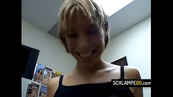 German Teen Gives A Blowjob - blowjob, amateur, german, deutsch-amateur - Video 272131