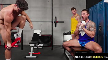 Slutty Hunk Spitroasted In A Hot Shower By Gym Bro' - Devin Franco, Blain O_connor, Aiden Langston