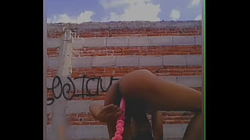 Pública Masturbación Desnudo En Una Casa Abandonada Y Teniendo Orgasmos