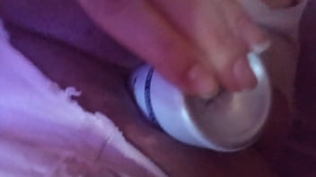 Novinha Socando O Desodorante