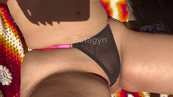 Fiquei Molhadinha Com O Vizinho Me Olhando