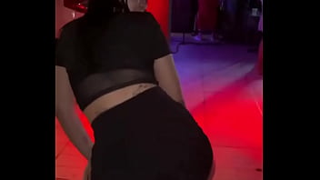 Dançar Um Pouco Pra Vcs Daq ?