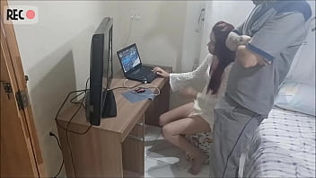 Novinha Sozinha Em Casa Recebe O Manutencista Tarado! _c_mera Escondida_