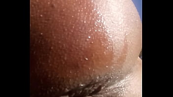 Rabuda gostosa...tá loca pra....