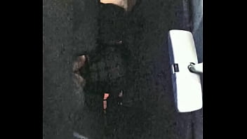 Busquei Uma Gótica No Bar E Fudemos No Carro