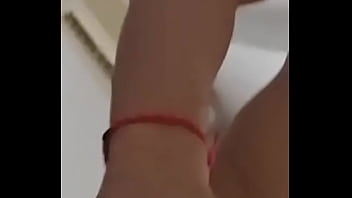 Guada Gimiendo Como Puta