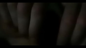 Приятная боль с помощью иглы