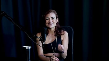 Começou Como Stripper De Polidance, Recusou A Casa Das Br, Não Conseguia Gemer Alto, E Quando Fez Anal... - Kamilla Werneck (sheer/red)