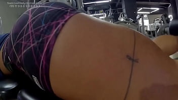 Strong Legs For Squeeze Your Head?sessão Em São Paulo ?? #strongwomen #legs #muscle #feet