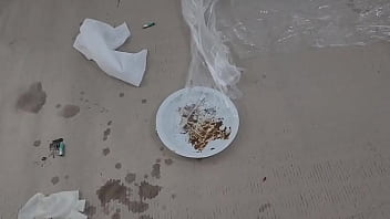 O Cafe Da Manhã Ja Foi Servido E Engolido ? Come Tudo Mesmo ?mas T_ Brava Pq A Lixeira Vomitou #toilet...