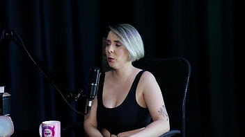 Loira Chupa As Bolas Depois De Falar Que Começou No Swing, As Melhores Posições Para Sexo Anal E Mostrar Seus Brinquedinhos - Mary Red Queen (sheer/red)