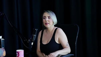 O Marido A Apoiou, Começou Com Dp Anal, Já Trabalhou Com Várias Produtoras E Quando Pediram Um Fetiches Doido... - Mary Red Queen (sheer/red)