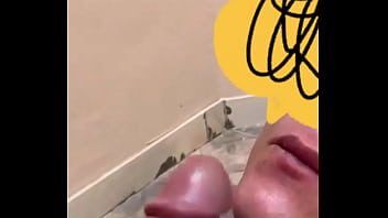 Tomando Leite Direto Na Boca