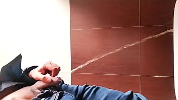 Close Up Pee - Hidden Cam Porno Outdoor