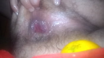 Abrindo O Meu Cuzinho Com Uma Laranja