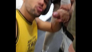 Mamador Chupando Varios Machos No Wc Do Terminal De _nibus- Completos No Sheer.com.