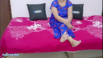 Indian Beautiful Unsatisfied Stepmom Get Caught While Fingering And Fucked