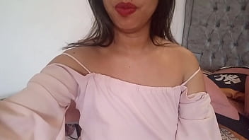 Latina Se Masturba Mientras Nos Cuenta Su Primera Vez Que Le Abrieron El Culo