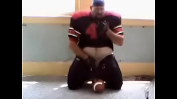 Kspigbear Jacks Off In His Football Gear