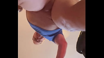 Seaskiii Takes A Penis Dildo Up For The First Time